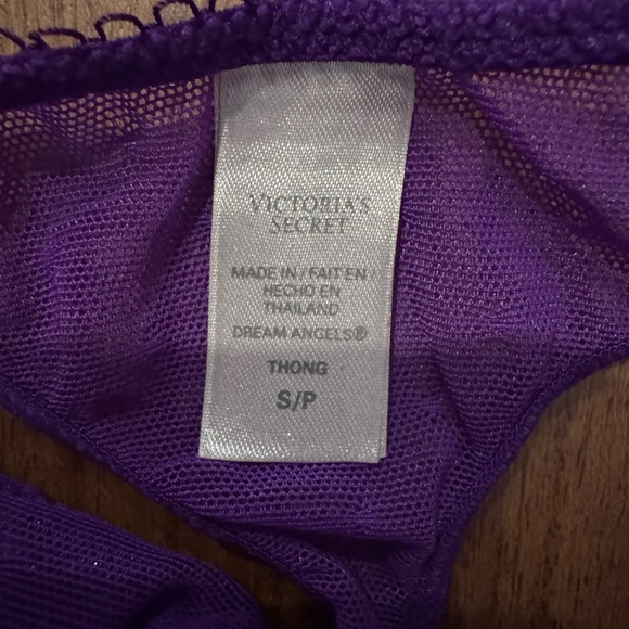 Victorias Secret purple bra with matching thong - Picture 7 of 9